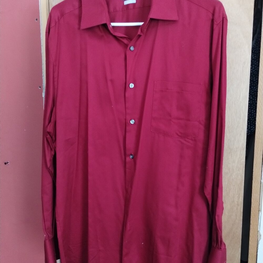 Van Heusen Men's Long Sleeve Shirt